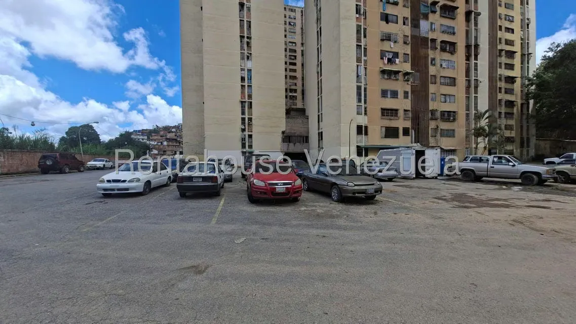 Apartamento (1 Nivel) en Venta en Lagunetica, Miranda - 12
