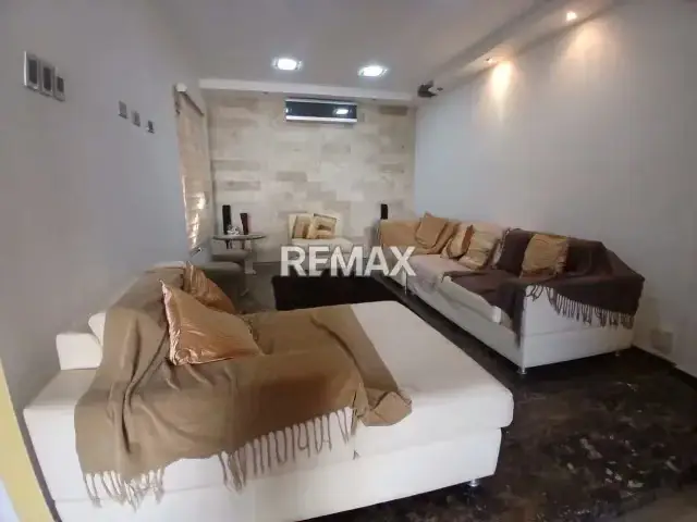 Se Vende Townhouse en Urbanismo Privado Coro Edo. Falcón