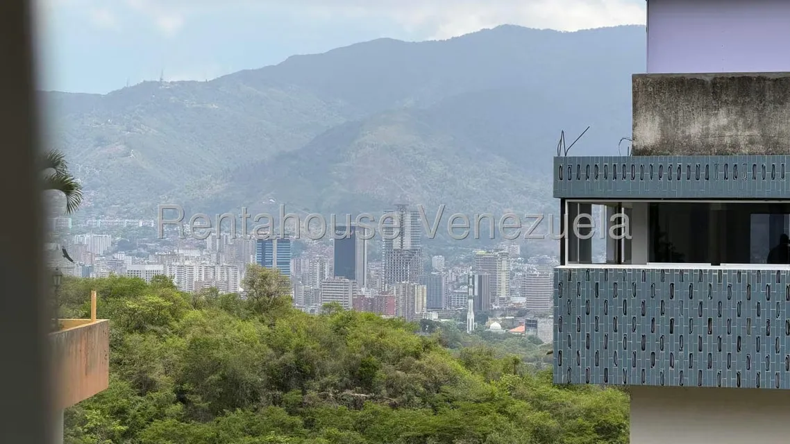 Apartamento (1 Nivel) en Venta en Colinas de Bello Monte, Distrito Metropolitano - 4