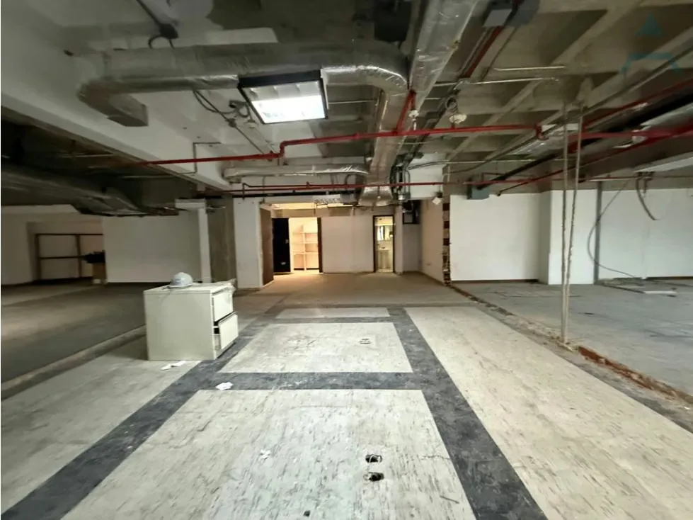 Se Alquila Local Comercial 200m² Los Palos Grandes - 11