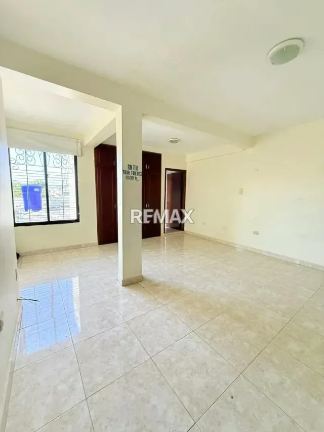 Casa en Venta Urb Santa Fe III - 2