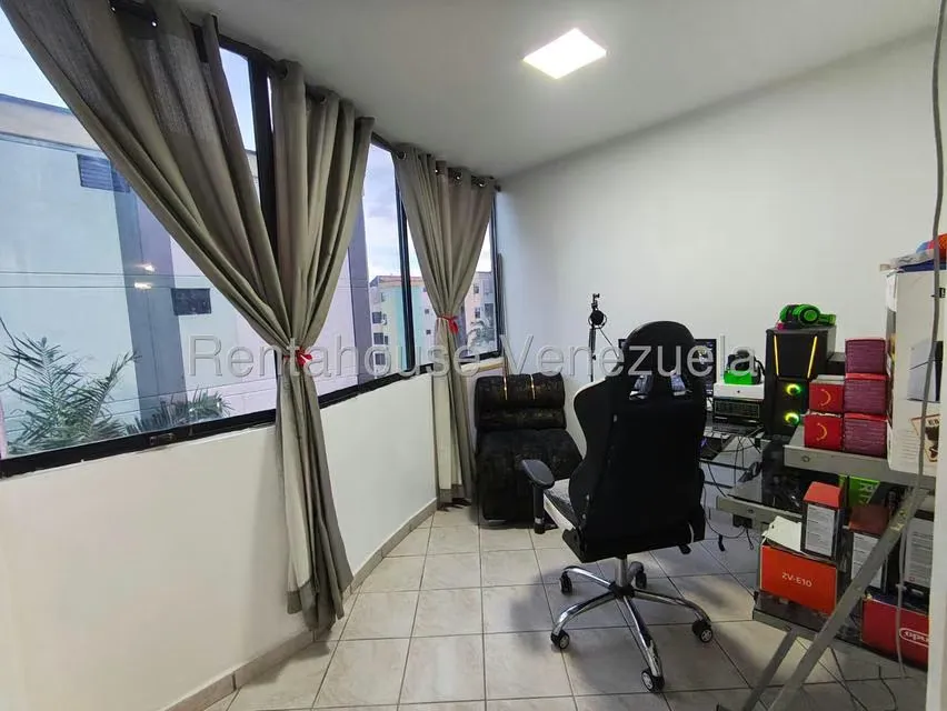 Apartamento (Duplex) en Venta en Los Caobos, Carabobo - 19