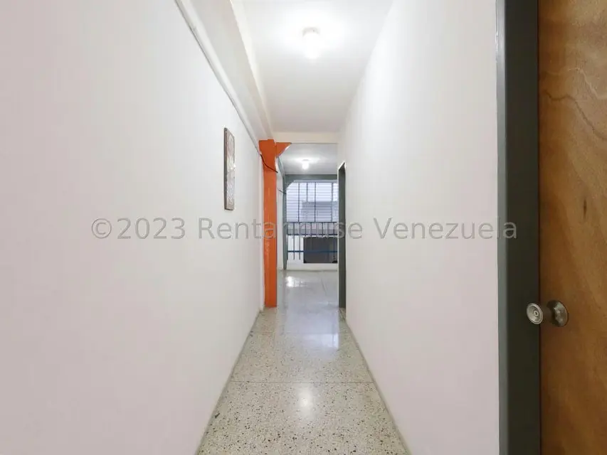 Local Comercial en Alquiler en Zona Este, Lara - 27