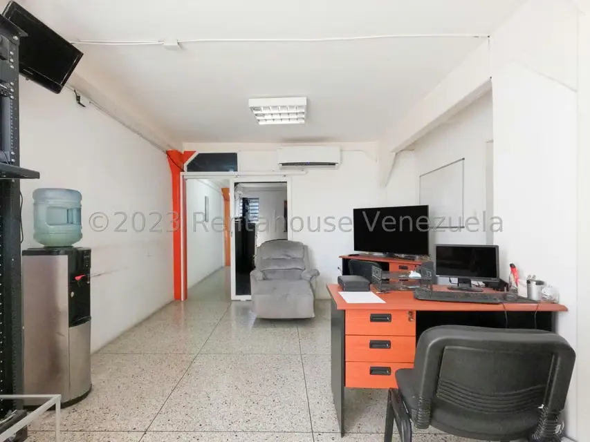 Local Comercial en Alquiler en Zona Este, Lara - 31