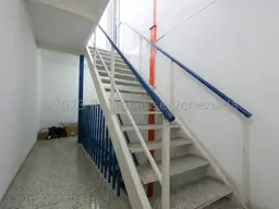 View 32
