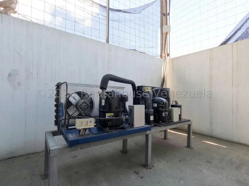 Local Comercial en Alquiler en Zona Este, Lara - 35