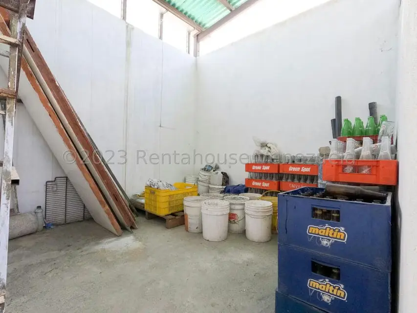 Local Comercial en Alquiler en Zona Este, Lara - 36