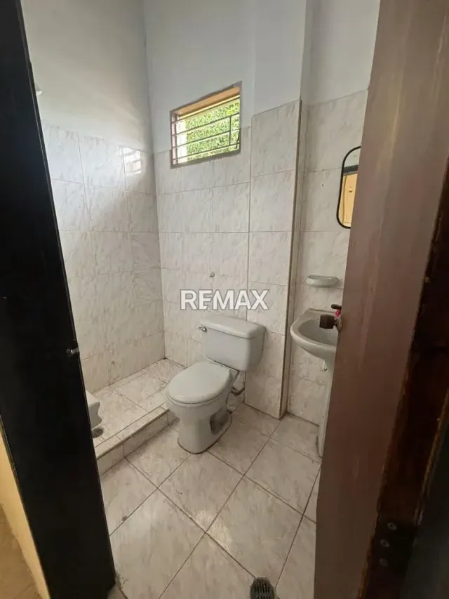 En Venta Edificio Comercial en una de las zonas más cotizadas del este de la ciudad a pocos metros del hotel Jirahara - 7