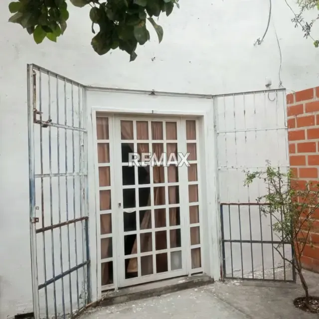 Casa Comercial en Alquiler Naguanagua