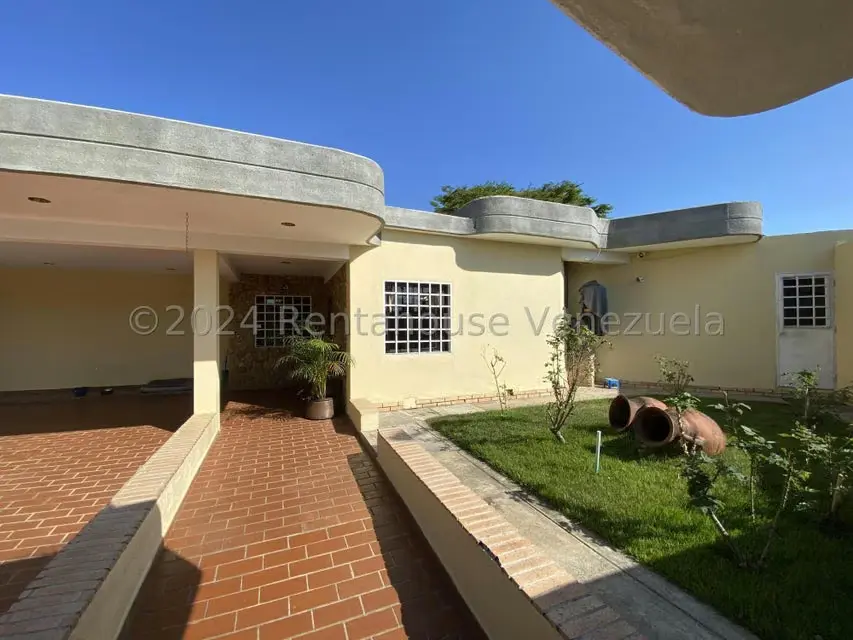 Casa (1 Nivel) en Venta en La Lagunita Country Club, Distrito Metropolitano - 3