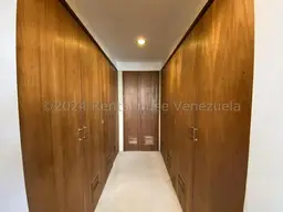 Vista 44