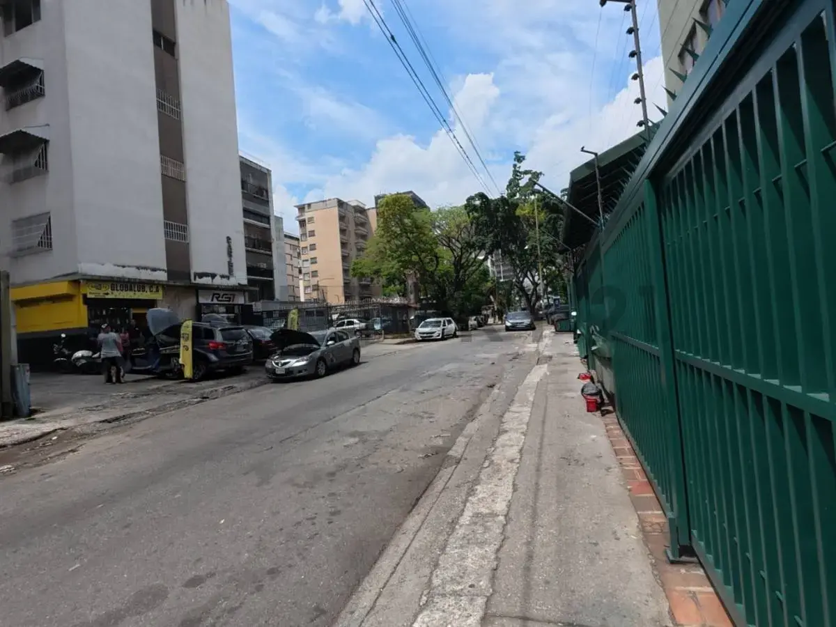 Local Comercial en Alquiler de Sabana Grande Caracas - 3