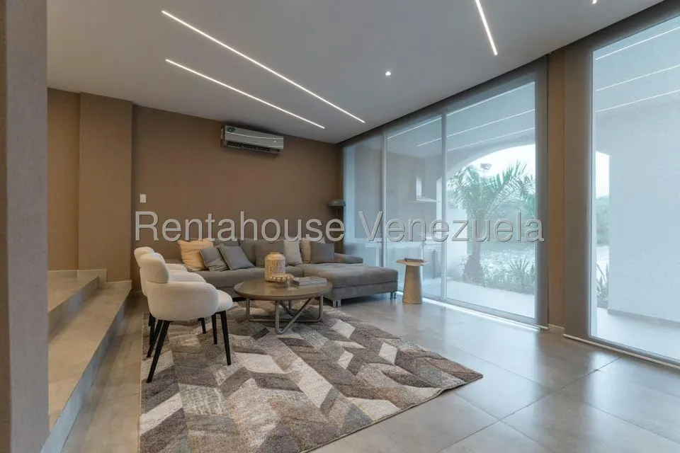 Casa (Duplex) en Venta en Puerto Encantado, Miranda - 22