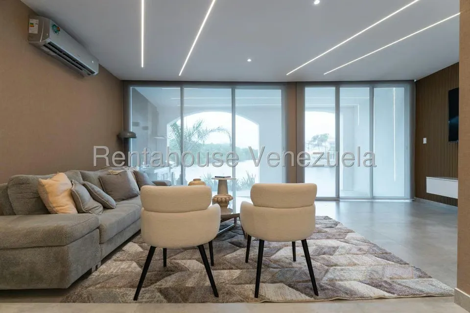 Casa (Duplex) en Venta en Puerto Encantado, Miranda - 23
