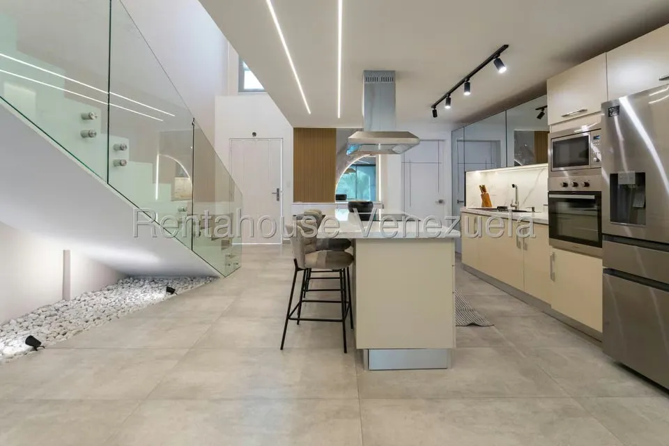 Casa (Duplex) en Venta en Puerto Encantado, Miranda - 27