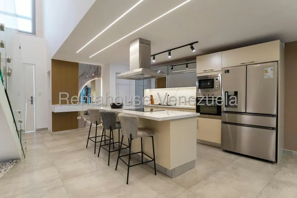 Casa (Duplex) en Venta en Puerto Encantado, Miranda - 28