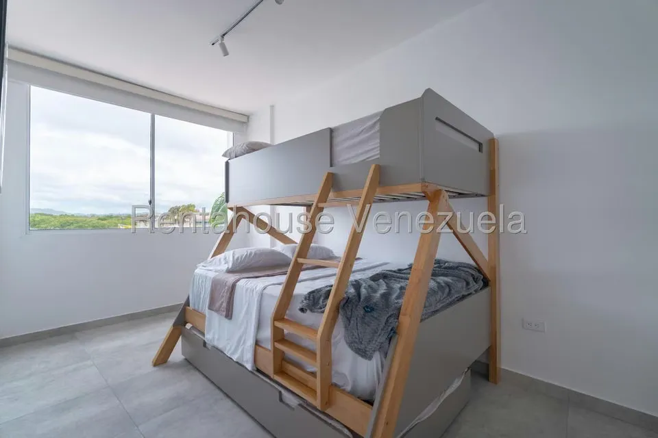 Casa (Duplex) en Venta en Puerto Encantado, Miranda - 50