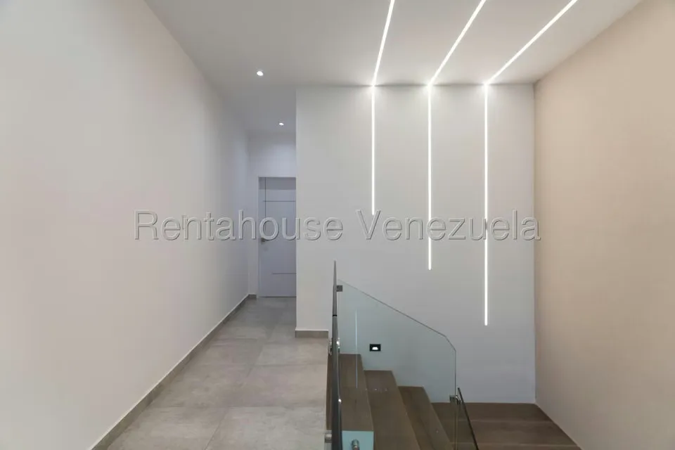 Casa (Duplex) en Venta en Puerto Encantado, Miranda - 51