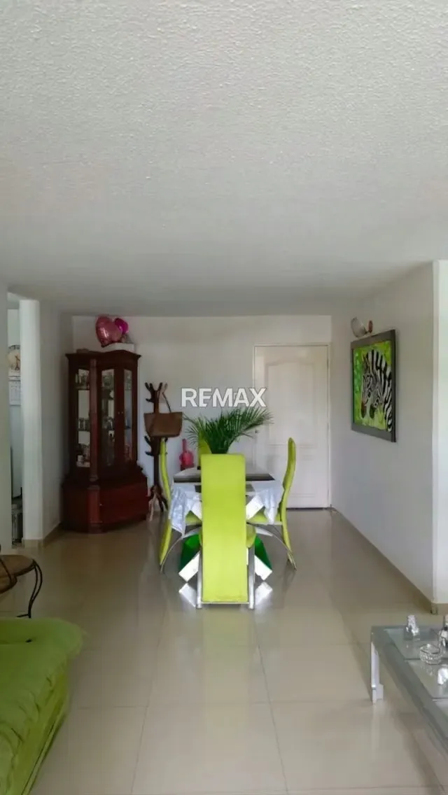 Este impecable apartamento en venta combina comodidad y una ubicación privilegiada..! - 2