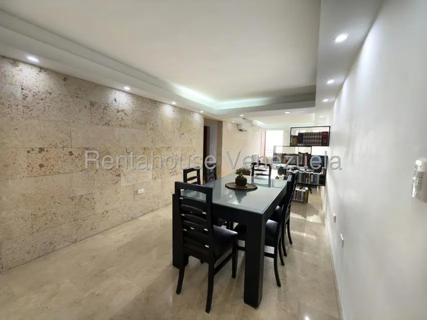 Apartamento (1 Nivel) en Venta en Colinas de La Tahona, Distrito Metropolitano - 9