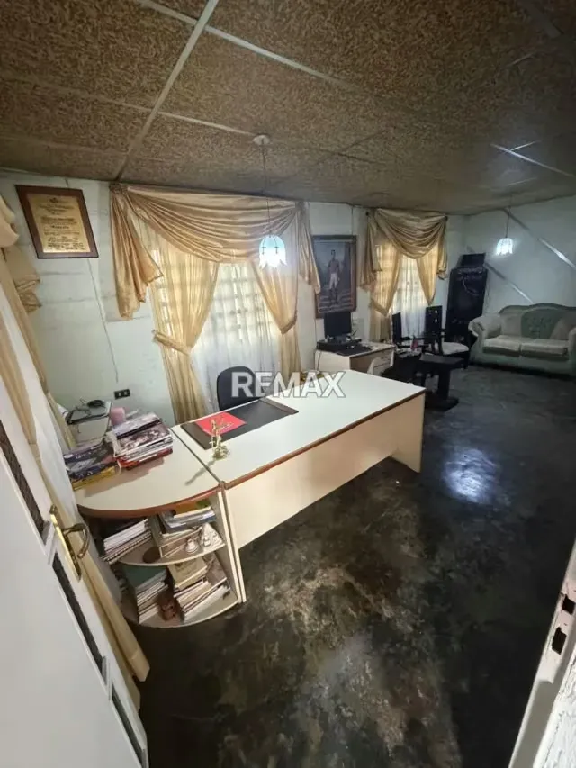 EN VENTA CASA PARA DESARROLLO COMERCIAL - 9