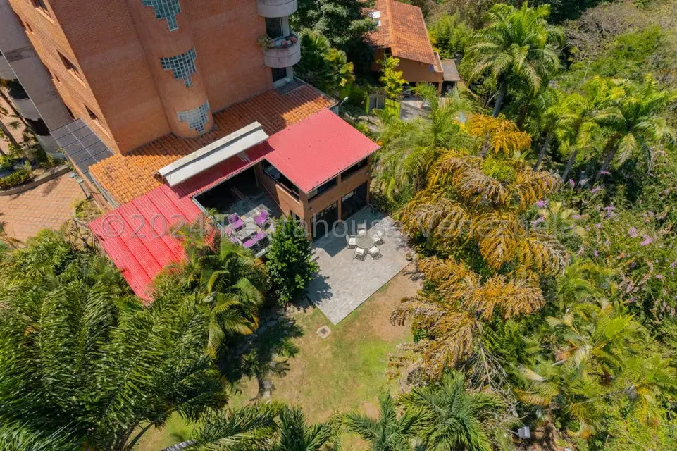 Apartamento (1 Nivel) en Venta en Colinas del Tamanaco, Distrito Metropolitano - 4