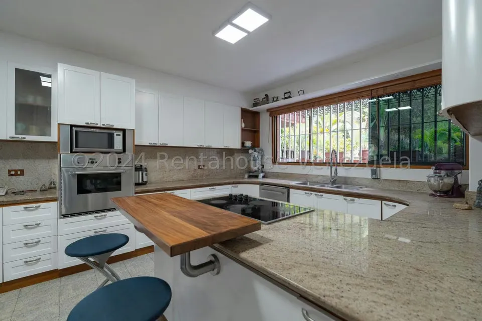 Apartamento (1 Nivel) en Venta en Colinas del Tamanaco, Distrito Metropolitano - 40