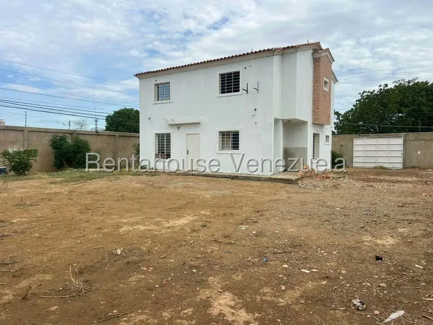 Casa (Duplex) en Venta en Centro, Falcon - 4