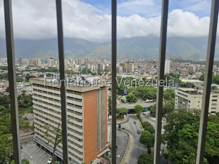 Apartamento (1 Nivel) en Venta en Colinas de La California, Distrito Metropolitano - 38