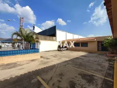 Amplia Oficina Alquiler en Los Jarales, San Diego