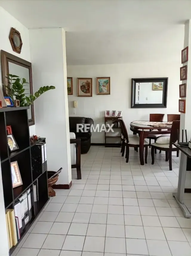 APARTAMENTO EN VENTA URBANIZACION LOS CARDONES - 2