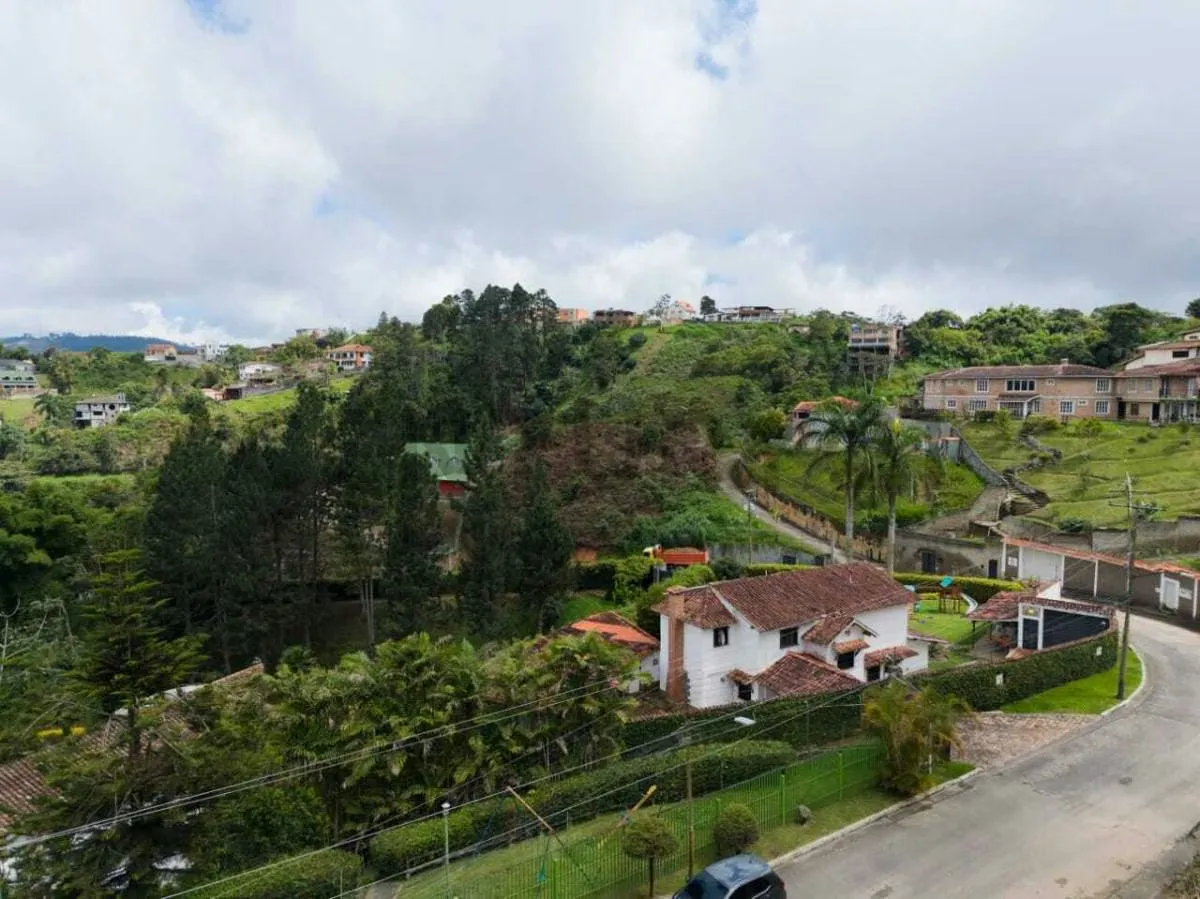 Terreno en Venta San Antonio de Los Altos - 4