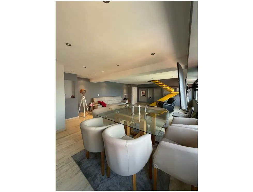Vendo Ph triplex 200m2 El Rosal 0207 - 5