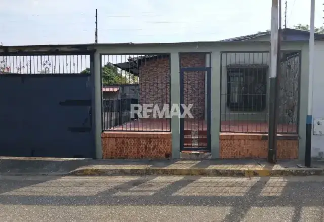 Oportunidad casa semi amoblada en urb privada prados del sol