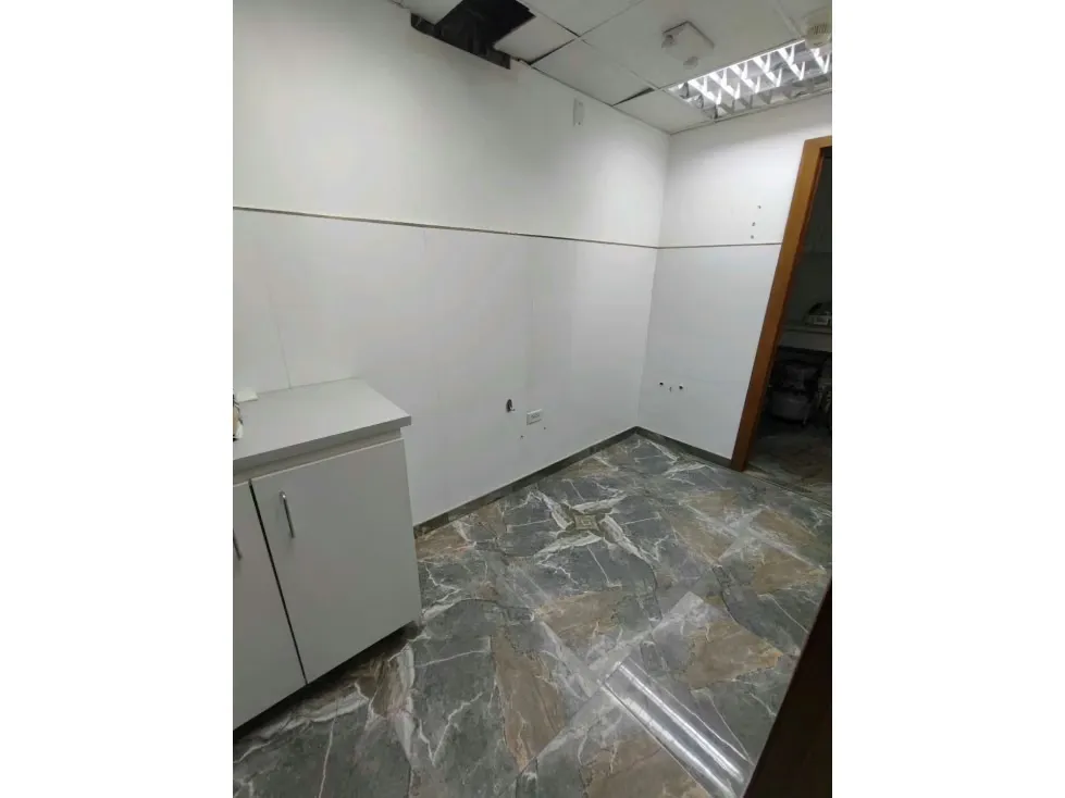 Vendo oficina 92m2 La Castellana 2869 - 6