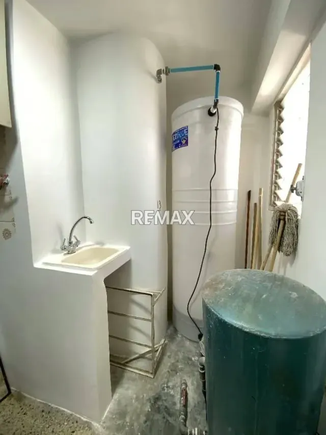 Apartamento en Alquiler Urb. La Paragua, Edificio Caicara 1 - 3