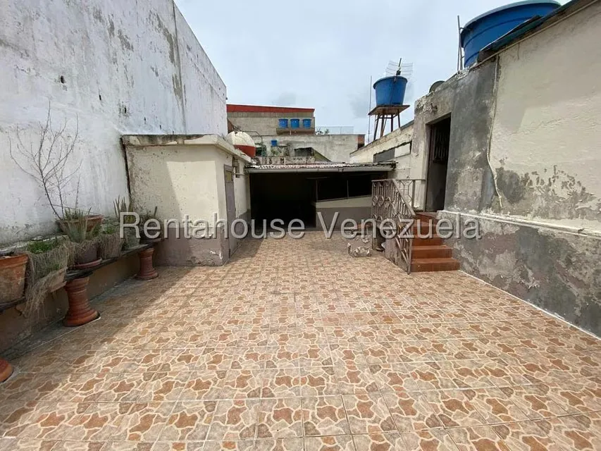 Casa (Multipes Niveles) en Alquiler en Catia, Distrito Metropolitano - 16