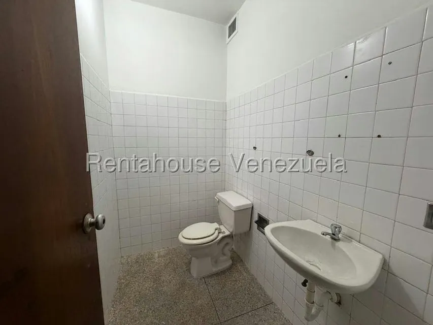 Casa (Multipes Niveles) en Alquiler en Catia, Distrito Metropolitano - 29