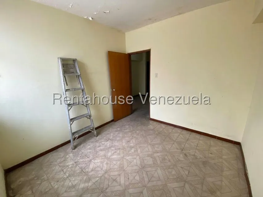 Casa (Multipes Niveles) en Alquiler en Catia, Distrito Metropolitano - 5