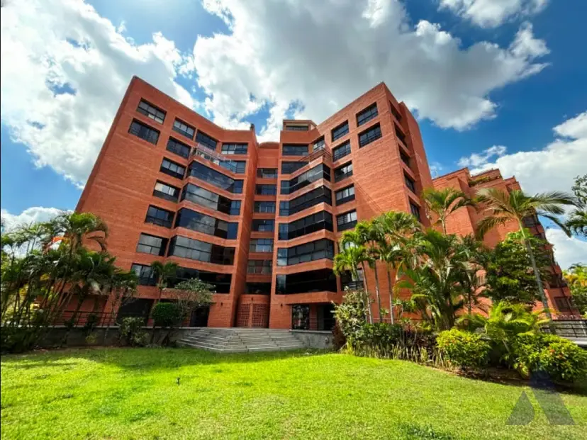 Alquilo apartamento 186m2 Colinas de Valle Arriba 5825