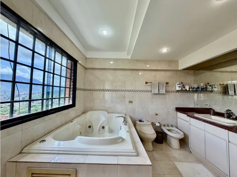 Se vende PH Duplex 310m2 5h+s/7b/2p Colinas de Valle Arriba - 30