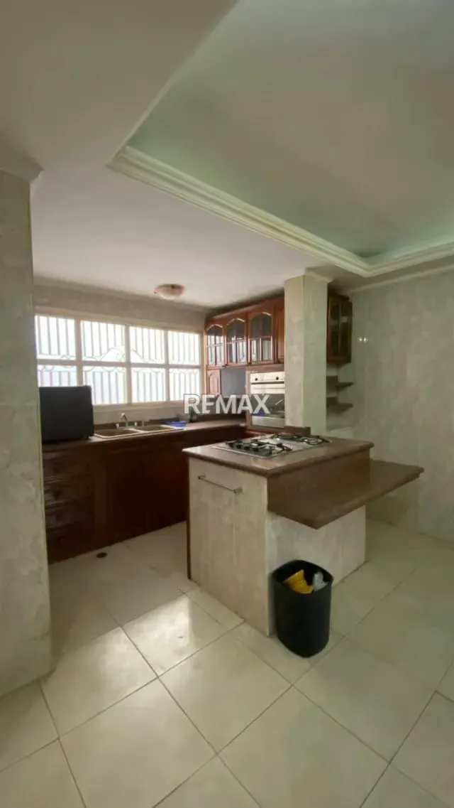 CASA-QUINTA EN VENTA URB. CANTA CLARO - 11