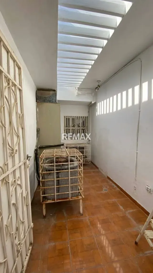 CASA-QUINTA EN VENTA URB. CANTA CLARO - 8