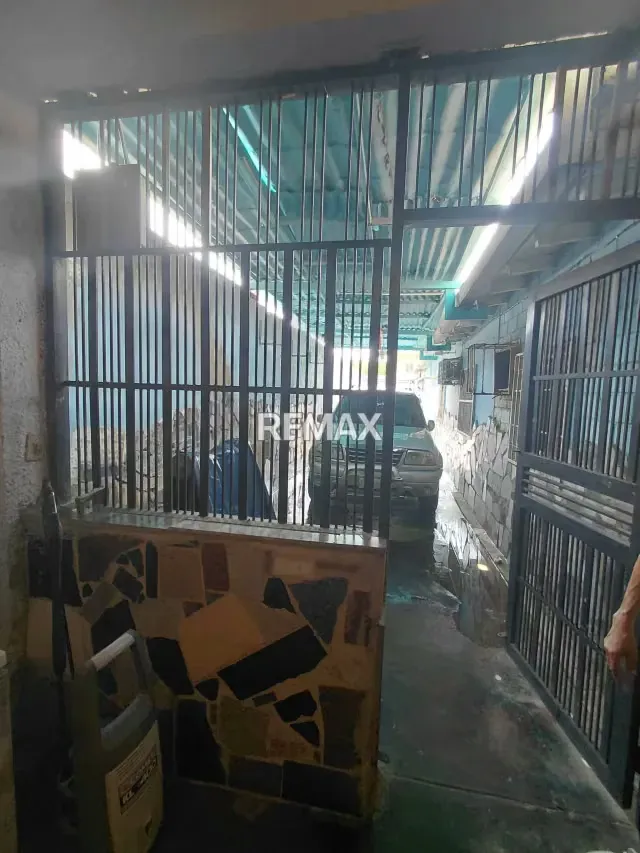 AMPLIA CASA EN URB LA MACAREÑA, EL MACARO TURMERO - 14