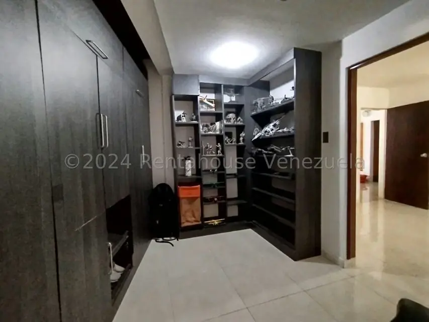 Casa (Multipes Niveles) en Venta en Paso Real, Miranda - 24