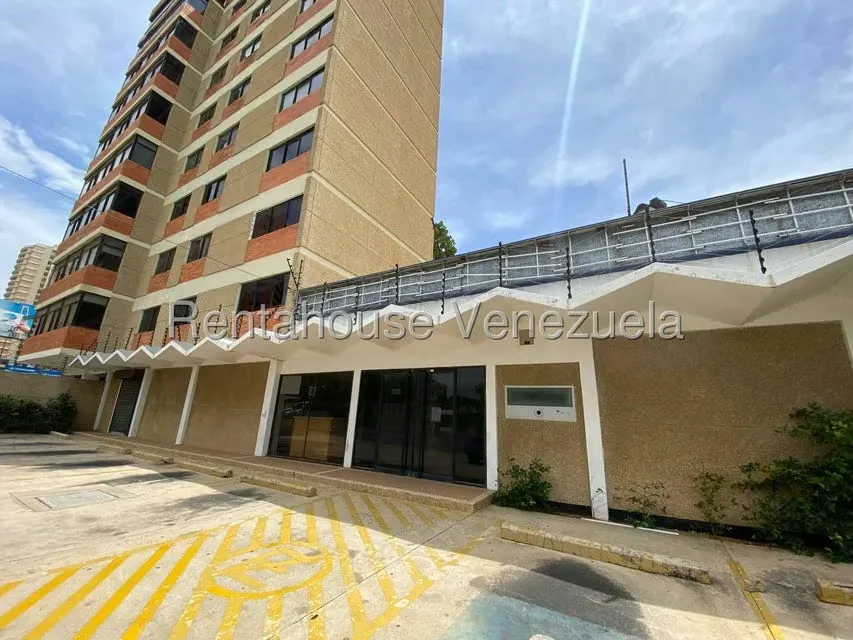 Local Comercial en Alquiler en Avenida El Milagro, Zulia - 14
