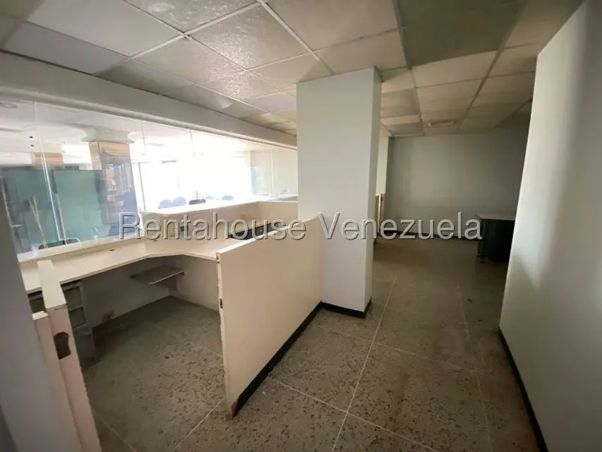 Local Comercial en Alquiler en Avenida El Milagro, Zulia - 7
