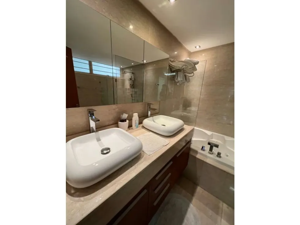 Se Vende PB 350m2 4h/6b/5p Los Palos Grandes 9177 - 11
