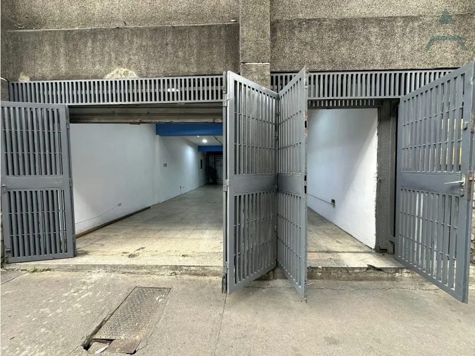 Se alquila Local comercial 86m² Panteón - 9