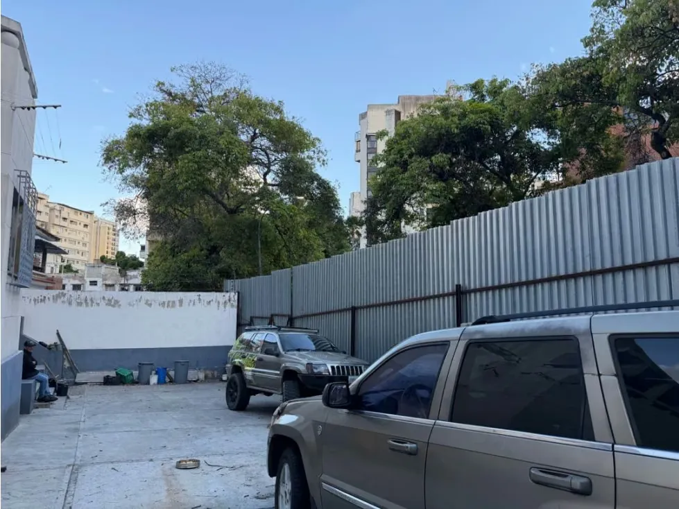 Vendo fondo de comercio 850m2 Las Palmas 8838 - 17